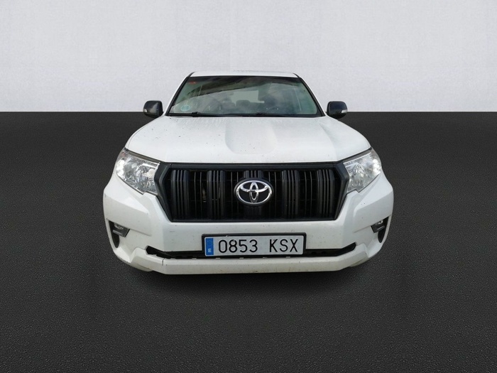 Toyota Land Cruiser 2.8 D-4D GX 130 kW (177 CV) Vehículo usado en Madrid Toyota Land Cruiser 2.8 D-4D GX 130 kW (177 CV) Vehículo usado en Madrid