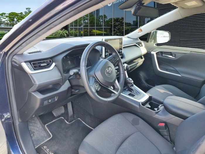 Toyota Rav4 220H Advance 4x2 160 kW (218 CV) Vehículo usado en Madrid Toyota Rav4 220H Advance 4x2 160 kW (218 CV) Vehículo usado en Madrid