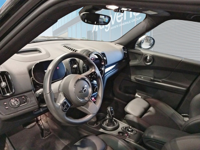 MINI MINI Countryman Cooper 100 kW (136 CV) Vehículo usado en Madrid MINI MINI Countryman Cooper 100 kW (136 CV) Vehículo usado en Madrid