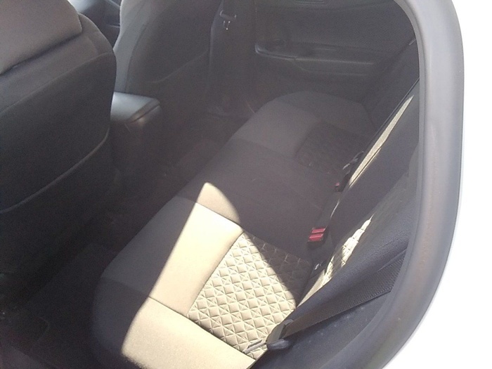 Toyota C-HR 1.8 125H Advance 90 kW (122 CV) Vehículo usado en Madrid Toyota C-HR 1.8 125H Advance 90 kW (122 CV) Vehículo usado en Madrid