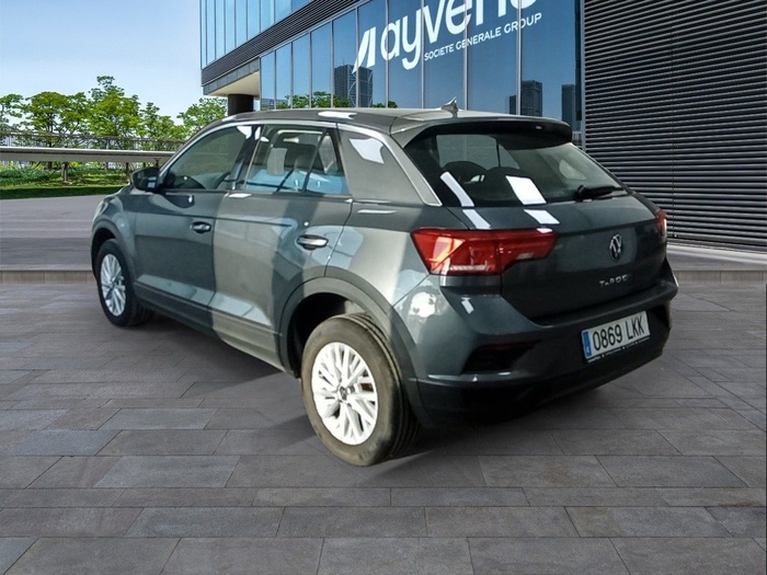 Volkswagen T-Roc Edition 1.6 TDI 85 kW (115 CV) Vehículo usado en Madrid Volkswagen T-Roc Edition 1.6 TDI 85 kW (115 CV) Vehículo usado en Madrid