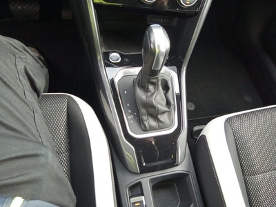 Volkswagen T-Roc Sport 2.0 TDI 110 kW (150 CV) DSG 12 Volkswagen T-Roc Sport 2.0 TDI 110 kW (150 CV) DSG 12