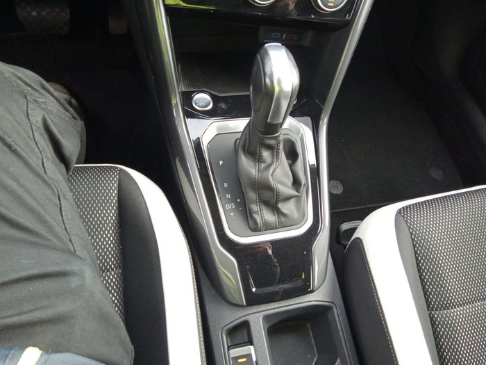 Volkswagen T-Roc Sport 2.0 TDI 110 kW (150 CV) DSG Vehículo usado en Madrid Volkswagen T-Roc Sport 2.0 TDI 110 kW (150 CV) DSG Vehículo usado en Madrid