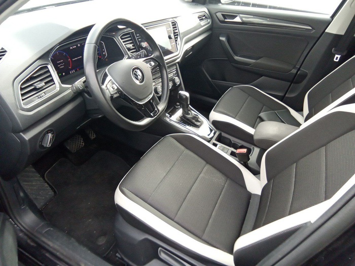 Volkswagen T-Roc Sport 2.0 TDI 110 kW (150 CV) DSG Vehículo usado en Madrid Volkswagen T-Roc Sport 2.0 TDI 110 kW (150 CV) DSG Vehículo usado en Madrid