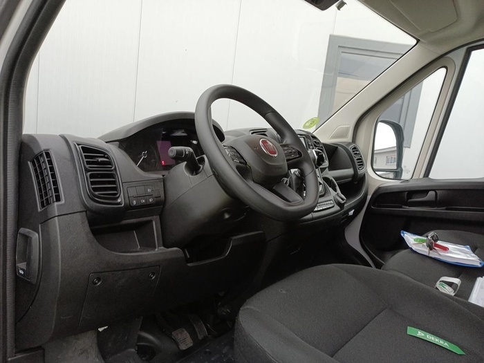 Fiat Ducato Furgon 2.3 Multijet 35 L3H3 103 kW (140 CV) Vehículo usado en Madrid Fiat Ducato Furgon 2.3 Multijet 35 L3H3 103 kW (140 CV) Vehículo usado en Madrid