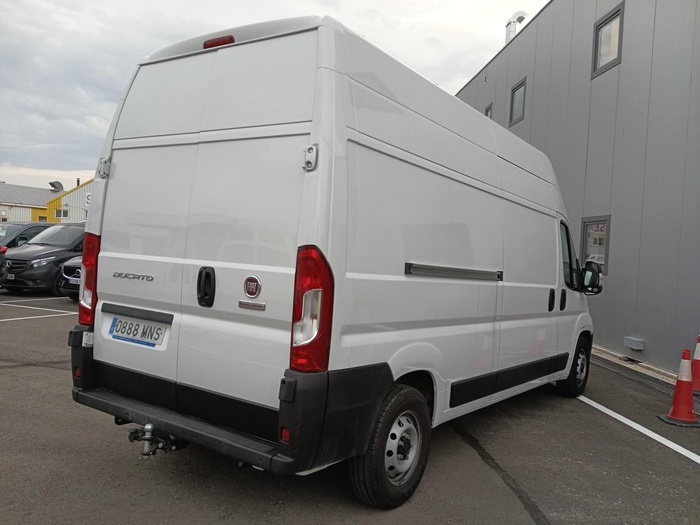 Fiat Ducato Furgon 2.3 Multijet 35 L3H3 103 kW (140 CV) Vehículo usado en Madrid Fiat Ducato Furgon 2.3 Multijet 35 L3H3 103 kW (140 CV) Vehículo usado en Madrid