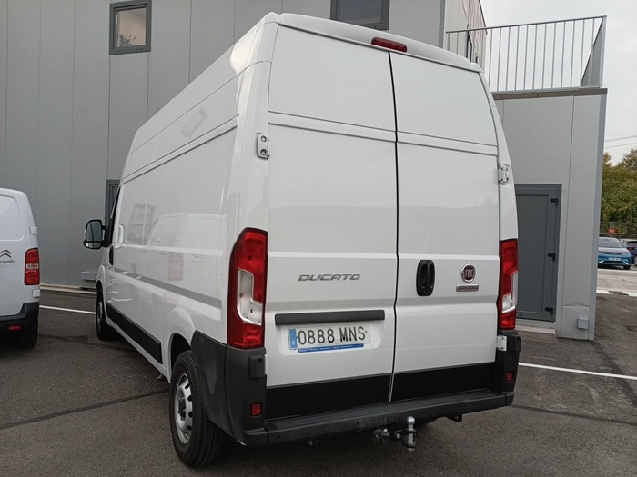 Fiat Ducato Furgon 2.3 Multijet 35 L3H3 103 kW (140 CV) Vehículo usado en Madrid Fiat Ducato Furgon 2.3 Multijet 35 L3H3 103 kW (140 CV) Vehículo usado en Madrid