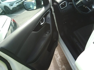 Nissan Qashqai dCi 85 Acenta 85 kW (115 CV) 11 Nissan Qashqai dCi 85 Acenta 85 kW (115 CV) 11