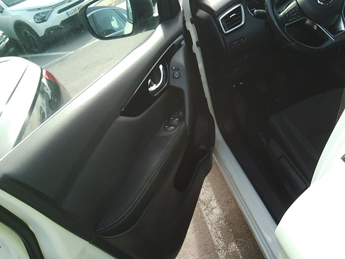 Nissan Qashqai dCi 85 Acenta 85 kW (115 CV) Vehículo usado en Madrid Nissan Qashqai dCi 85 Acenta 85 kW (115 CV) Vehículo usado en Madrid