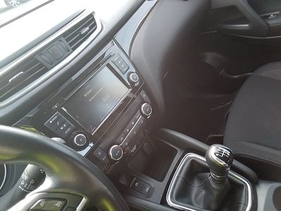 Nissan Qashqai dCi 85 Acenta 85 kW (115 CV) 9 Nissan Qashqai dCi 85 Acenta 85 kW (115 CV) 9