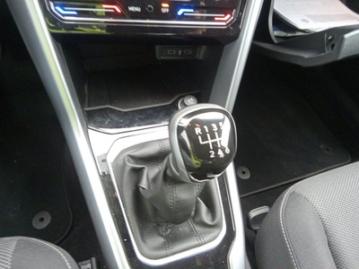 Volkswagen T-Roc Life 2.0 TDI 85 kW (115 CV) 12 Volkswagen T-Roc Life 2.0 TDI 85 kW (115 CV) 12