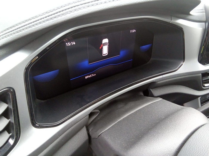 Volkswagen T-Roc Life 2.0 TDI 85 kW (115 CV) Vehículo usado en Madrid Volkswagen T-Roc Life 2.0 TDI 85 kW (115 CV) Vehículo usado en Madrid