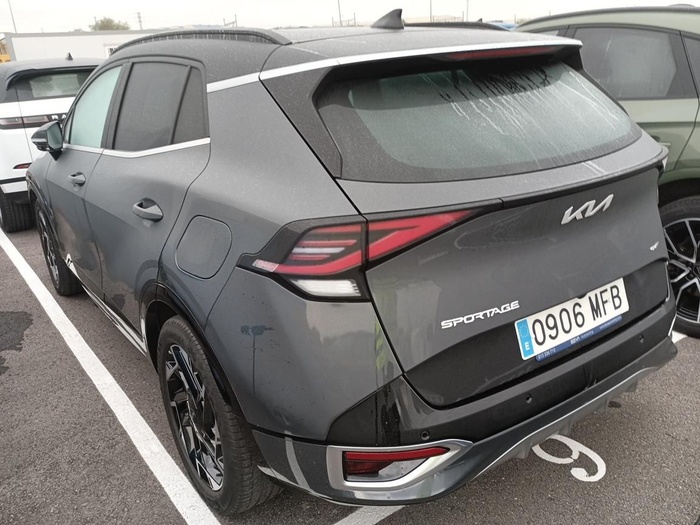 Kia Sportage 1.6 T-GDi MHEV GT Line 4x2 DCT 110 kW (150 CV) Vehículo usado en Madrid Kia Sportage 1.6 T-GDi MHEV GT Line 4x2 DCT 110 kW (150 CV) Vehículo usado en Madrid