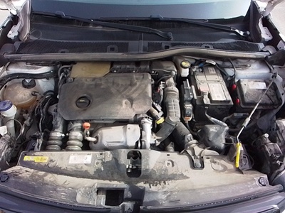 Peugeot 2008 BlueHDi 110 S&S Active Pack 81 kW (110 CV) 14 Peugeot 2008 BlueHDi 110 S&S Active Pack 81 kW (110 CV) 14