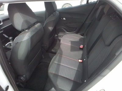 Peugeot 2008 BlueHDi 110 S&S Active Pack 81 kW (110 CV) 9 Peugeot 2008 BlueHDi 110 S&S Active Pack 81 kW (110 CV) 9