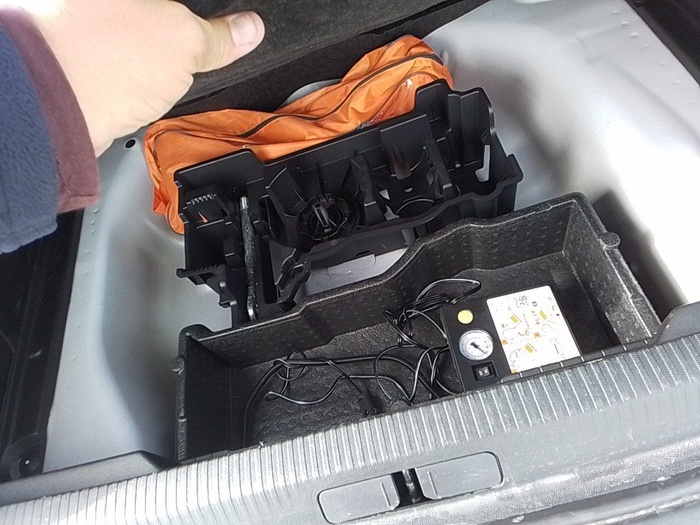 Peugeot 2008 BlueHDi 110 S&S Active Pack 81 kW (110 CV) Vehículo usado en Madrid Peugeot 2008 BlueHDi 110 S&S Active Pack 81 kW (110 CV) Vehículo usado en Madrid