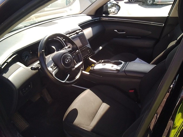 Hyundai Tucson 1.6 CRDI 48V Tecno 4X2 DCT 100 kW (136 CV) Vehículo usado en Madrid Hyundai Tucson 1.6 CRDI 48V Tecno 4X2 DCT 100 kW (136 CV) Vehículo usado en Madrid