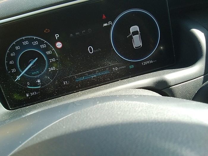 Hyundai Tucson 1.6 CRDI 48V Tecno 4X2 DCT 100 kW (136 CV) Vehículo usado en Madrid Hyundai Tucson 1.6 CRDI 48V Tecno 4X2 DCT 100 kW (136 CV) Vehículo usado en Madrid