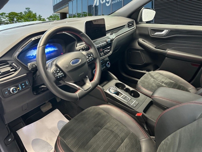 Ford Kuga 1.5 EcoBlue ST-Line X Auto 88 kW (120 CV) Vehículo usado en Madrid Ford Kuga 1.5 EcoBlue ST-Line X Auto 88 kW (120 CV) Vehículo usado en Madrid