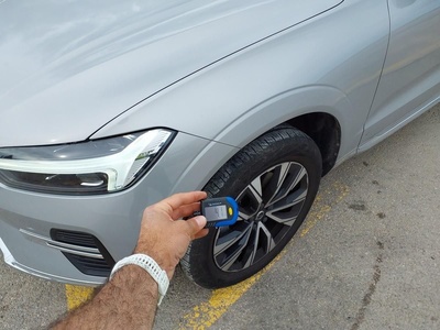 Volvo XC60 B4 D Plus Bright AWD Auto 145 kW (197 CV) 12 Volvo XC60 B4 D Plus Bright AWD Auto 145 kW (197 CV) 12