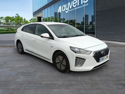 Hyundai Ioniq 1.6 GDI HEV Klass DCT 104 kW (141 CV) 10 Hyundai Ioniq 1.6 GDI HEV Klass DCT 104 kW (141 CV) 10