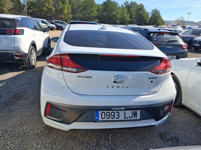 Hyundai Ioniq 1.6 GDI HEV Klass DCT 104 kW (141 CV) Vehículo usado en Madrid Hyundai Ioniq 1.6 GDI HEV Klass DCT 104 kW (141 CV) Vehículo usado en Madrid