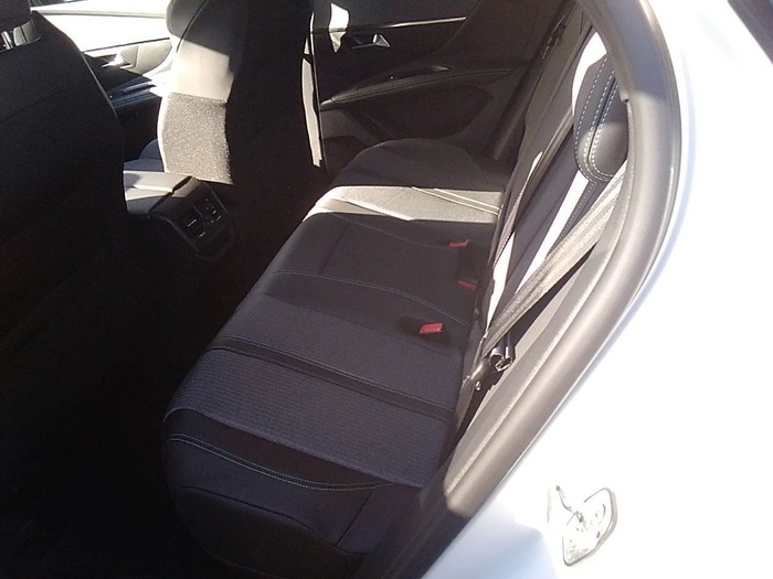 Peugeot 3008 Hybrid 180 Allure Pack e-EAT8 132 kW (180 CV) KM0 en Madrid Peugeot 3008 Hybrid 180 Allure Pack e-EAT8 132 kW (180 CV) KM0 en Madrid