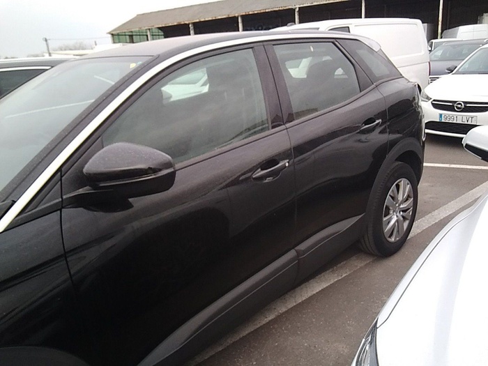 Peugeot 3008 BlueHDi 130 S&S Active Pack 96 kW (130 CV) Vehículo usado en Madrid Peugeot 3008 BlueHDi 130 S&S Active Pack 96 kW (130 CV) Vehículo usado en Madrid