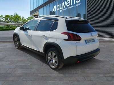 Peugeot 2008 BlueHDi 100 Signature 73 kW (100 CV) 6 Peugeot 2008 BlueHDi 100 Signature 73 kW (100 CV) 6