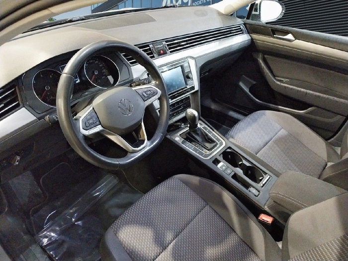 Volkswagen Passat Business 2.0 TDI 90 kW (122 CV) DSG Vehículo usado en Madrid Volkswagen Passat Business 2.0 TDI 90 kW (122 CV) DSG Vehículo usado en Madrid