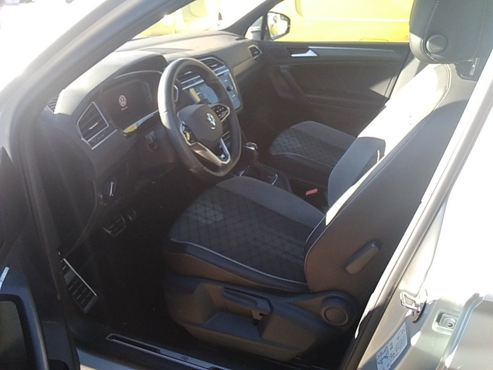 Volkswagen Tiguan R-Line 2.0 TDI 110 kW (150 CV) DSG Vehículo usado en Madrid Volkswagen Tiguan R-Line 2.0 TDI 110 kW (150 CV) DSG Vehículo usado en Madrid