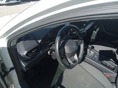 SEAT León 2.0 TDI S&S Reference Go 85 kW (115 CV) 10 SEAT León 2.0 TDI S&S Reference Go 85 kW (115 CV) 10