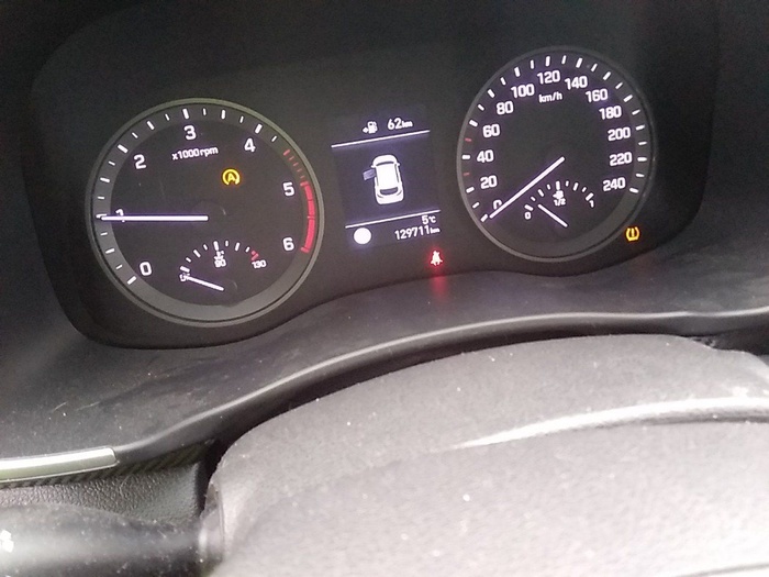 Hyundai Tucson 1.6 CRDI 48V SLE 4x2 85 kW (116 CV) Vehículo usado en Madrid Hyundai Tucson 1.6 CRDI 48V SLE 4x2 85 kW (116 CV) Vehículo usado en Madrid