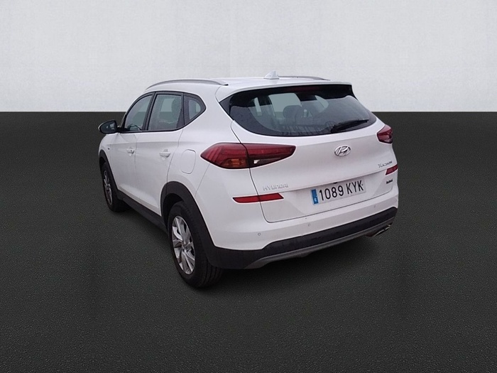 Hyundai Tucson 1.6 CRDI 48V SLE 4x2 85 kW (116 CV) Vehículo usado en Madrid Hyundai Tucson 1.6 CRDI 48V SLE 4x2 85 kW (116 CV) Vehículo usado en Madrid