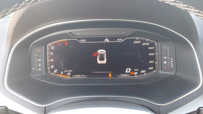 SEAT Arona 1.0 TSI Style 81 kW (110 CV) Vehículo usado en Madrid SEAT Arona 1.0 TSI Style 81 kW (110 CV) Vehículo usado en Madrid