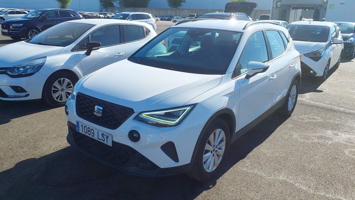 SEAT Arona 1.0 TSI Style 81 kW (110 CV) Vehículo usado en Madrid SEAT Arona 1.0 TSI Style 81 kW (110 CV) Vehículo usado en Madrid