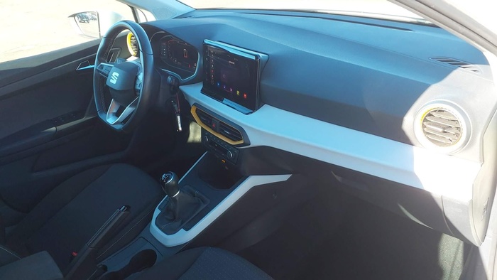 SEAT Arona 1.0 TSI Style 81 kW (110 CV) Vehículo usado en Madrid SEAT Arona 1.0 TSI Style 81 kW (110 CV) Vehículo usado en Madrid