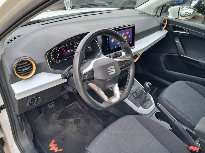 SEAT Arona 1.0 TSI Style 81 kW (110 CV) Vehículo usado en Madrid SEAT Arona 1.0 TSI Style 81 kW (110 CV) Vehículo usado en Madrid