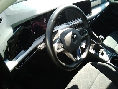 Volkswagen Golf Life 2.0 TDI 85 kW (115 CV) 11 Volkswagen Golf Life 2.0 TDI 85 kW (115 CV) 11