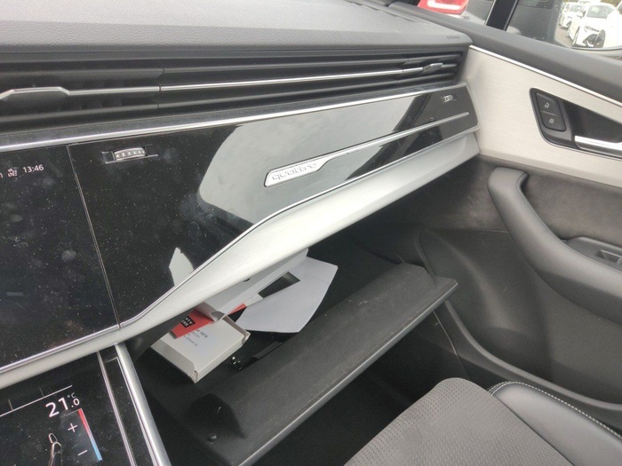 Audi Q7 TFSIe S line Competition 60 TFSIe quattro 340 kW (462 CV) tipronic Vehículo usado en Madrid Audi Q7 TFSIe S line Competition 60 TFSIe quattro 340 kW (462 CV) tipronic Vehículo usado en Madrid