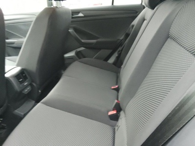 Volkswagen T-Roc Edition 2.0 TDI 85 kW (115 CV) 9 Volkswagen T-Roc Edition 2.0 TDI 85 kW (115 CV) 9