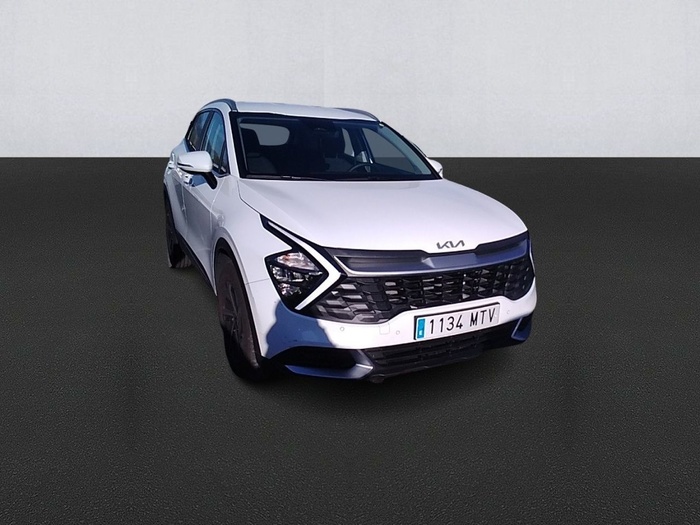 Kia Sportage 1.6 CRDi MHEV Drive 4x2 100 kW (136 CV) Vehículo usado en Madrid Kia Sportage 1.6 CRDi MHEV Drive 4x2 100 kW (136 CV) Vehículo usado en Madrid