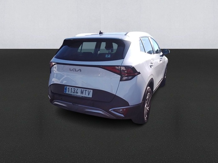 Kia Sportage 1.6 CRDi MHEV Drive 4x2 100 kW (136 CV) Vehículo usado en Madrid Kia Sportage 1.6 CRDi MHEV Drive 4x2 100 kW (136 CV) Vehículo usado en Madrid