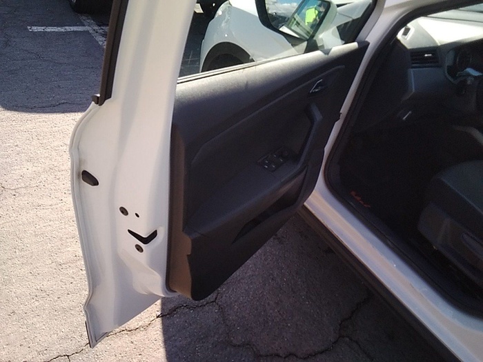 SEAT Arona 1.0 TSI Ecomotive Style Edition 85 kW (115 CV) Vehículo usado en Madrid SEAT Arona 1.0 TSI Ecomotive Style Edition 85 kW (115 CV) Vehículo usado en Madrid