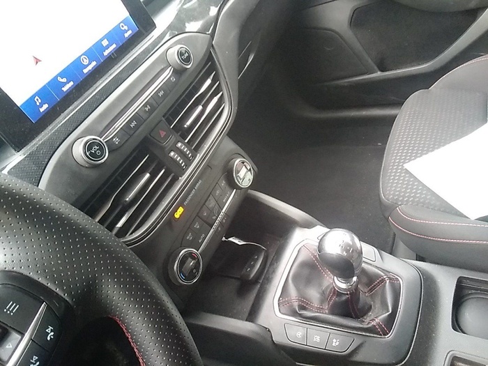 Ford Focus 1.0 Ecoboost MHEV ST-Line 92 kW (125 CV) Vehículo usado en Madrid Ford Focus 1.0 Ecoboost MHEV ST-Line 92 kW (125 CV) Vehículo usado en Madrid