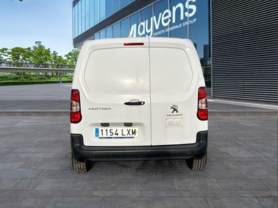 Peugeot Partner Furgon BlueHDi 100 Pro Standard 600kg 73 kW (98 CV) 5 Peugeot Partner Furgon BlueHDi 100 Pro Standard 600kg 73 kW (98 CV) 5