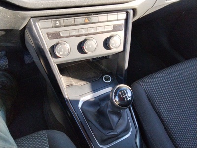 Volkswagen T-Roc Edition 1.6 TDI 85 kW (115 CV) 14 Volkswagen T-Roc Edition 1.6 TDI 85 kW (115 CV) 14