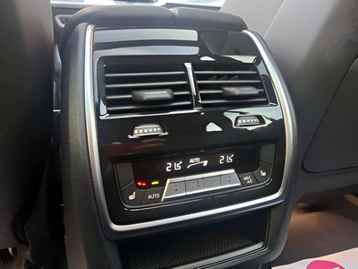 BMW M X5 M 441 kW (600 CV) 18 BMW M X5 M 441 kW (600 CV) 18