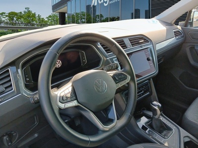 Volkswagen Tiguan Life 1.4 TSI eHybrid 180 kW (245 CV) DSG 7 Volkswagen Tiguan Life 1.4 TSI eHybrid 180 kW (245 CV) DSG 7
