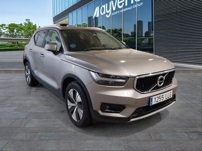Volvo XC40 D3 Momentum Pro Auto 110 kW (150 CV) 3 Volvo XC40 D3 Momentum Pro Auto 110 kW (150 CV) 3